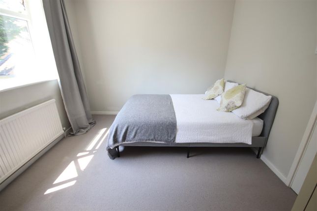 13, Villa Place, Impington photo 5
