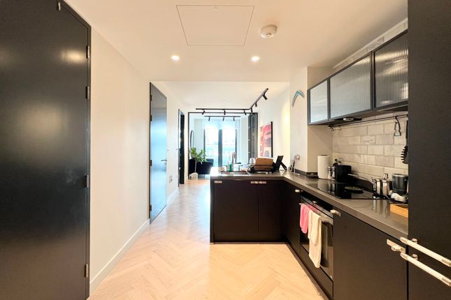 Apartment N1101, London photo 2