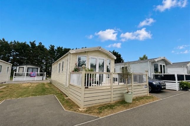 2-bed caravan on Shottendane Road, Birchington, £38,500
