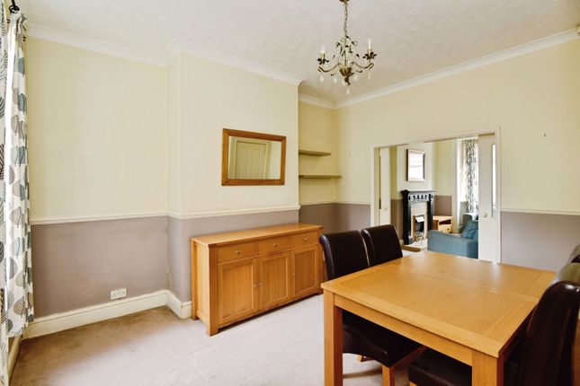 39, West Street, Staffordshire photo 4