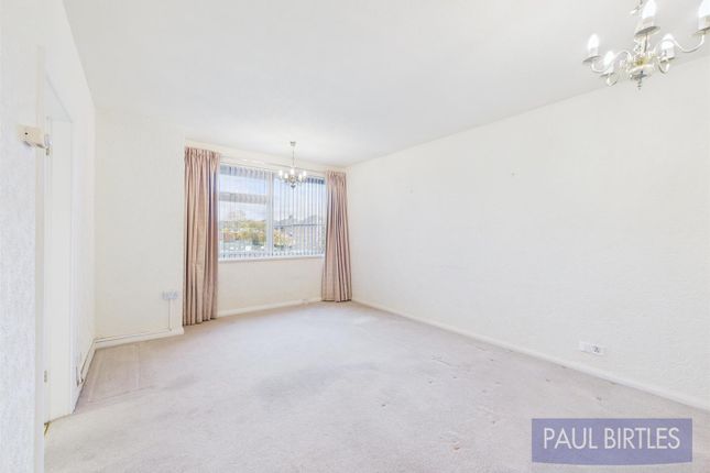 14, Albany Court, Manchester photo 4
