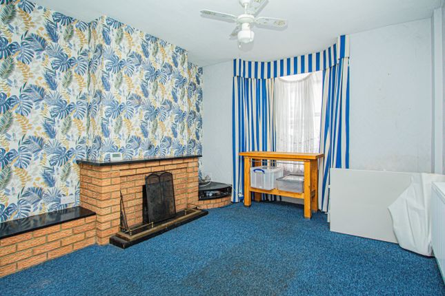 4, Allen Road, Wellingborough photo 4