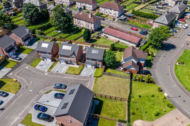 33 Bracken Grove, Law photo 2