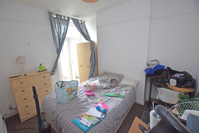 22, Edington Avenue, Cardiff photo 5