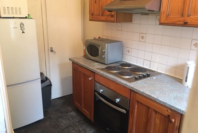 Harold Terrace, 24, Leeds photo 5