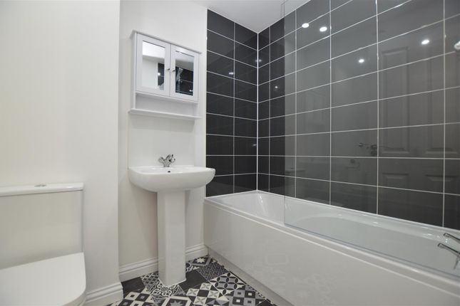 3, Ron Hill Road, Norwich photo 5