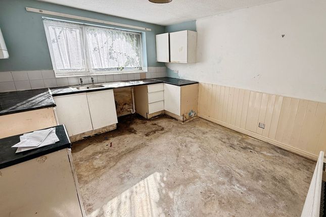 58 Hollies Road, Telford photo 3
