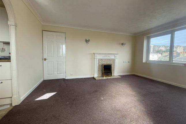 Flat for sale in Maderia Court, Knightstone Road, Weston-Super-Mare