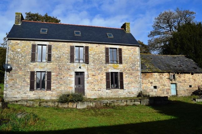 Detached house for sale in 22480 Lanrivain, Côtes-D'armor, Brittany, France