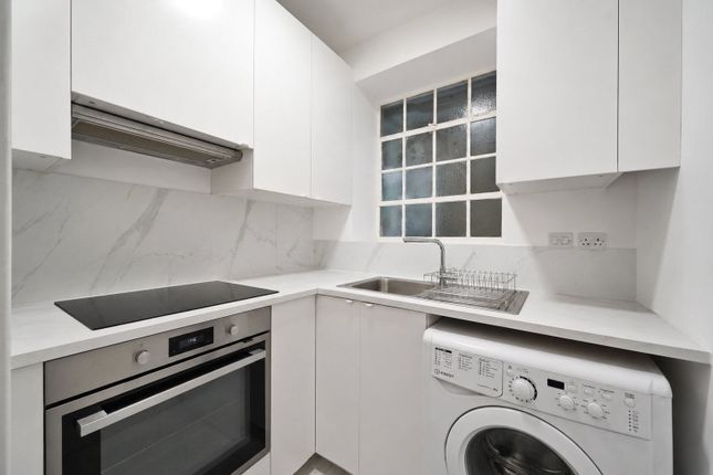 Flat 2 Hillsborough Court,, Mortimer Crescent, London photo 4