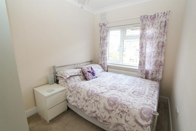 Flat for sale in Stanley Court, Stanley Park Road, Carshalton