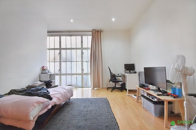 Flat for sale in Bedford Street, Princesshay Square, Exeter