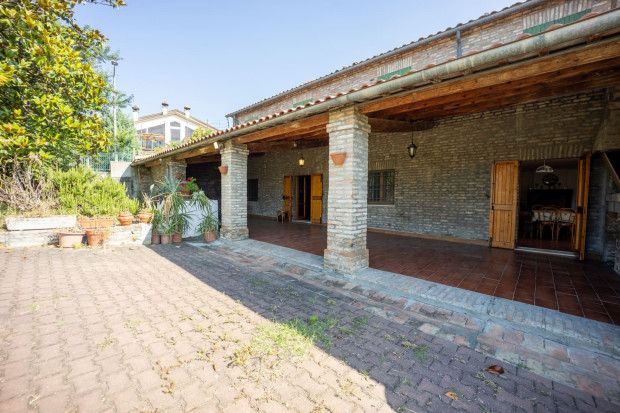 Detached house for sale in Rimini, Emilia-Romagna, Rn47923