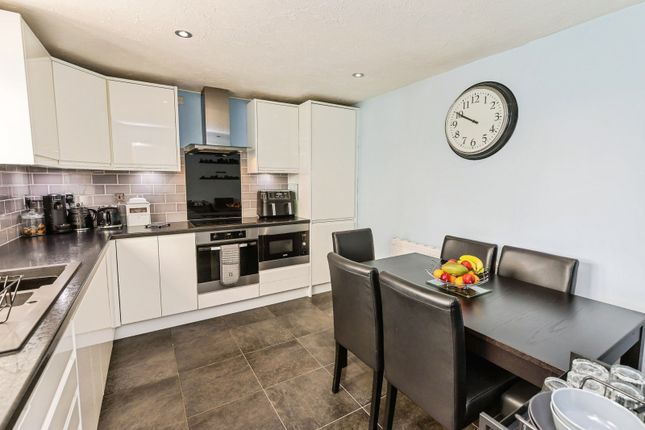 44, St. Margaret Way, Wrexham photo 4