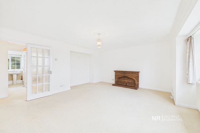 54 Yardley Court, Hemingford Road, Sutton photo 4