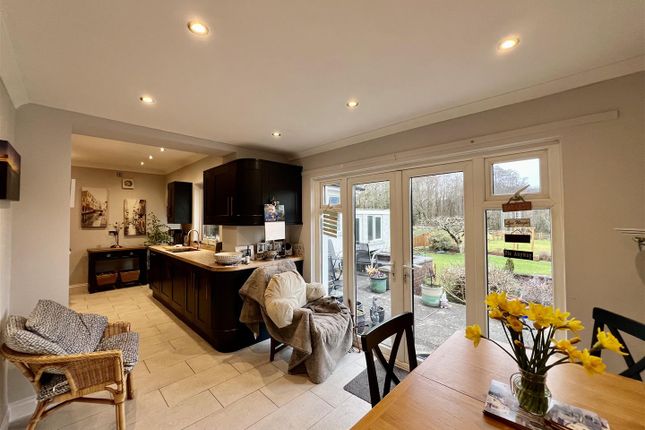 33, Wernddu Road, Ammanford photo 3