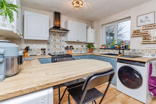 1, Kirkstall Avenue, Stafford photo 2