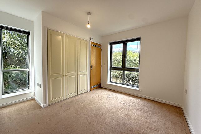 3, Bradman Court, Colchester photo 4