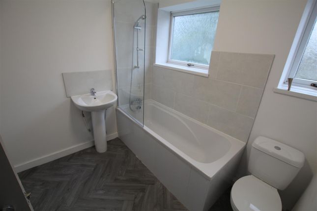 63, Hadrian Road, Newcastle Upon Tyne photo 2