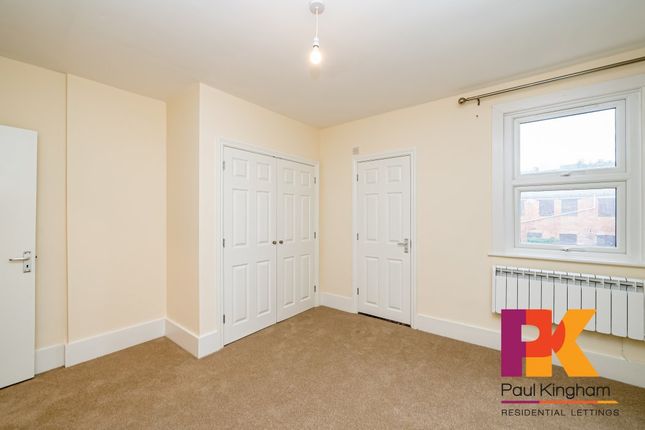 Terraced house to rent in Abercromby Avenue, High Wycombe