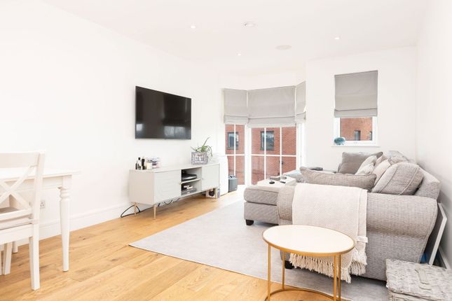 Drey House,Flat 10, Gernon Road, Letchworth Garden City photo 3