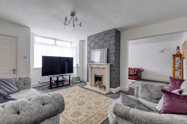 4 Mayfield Drive, Northwich photo 4