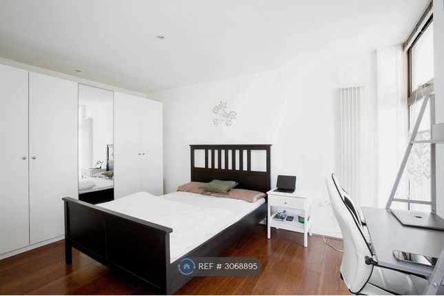 Hallings Wharf Studios, Channelsea Road, London photo 3
