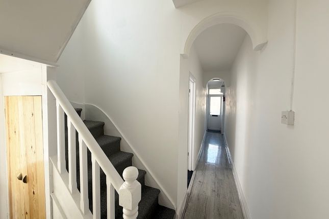16, Heyward Road, Southsea photo 3