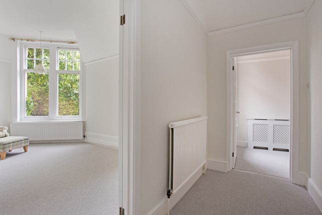 Flat for sale in Park Ley Road, Woldingham