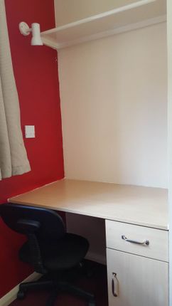 Room to rent in Northumberland Avenue, Reading