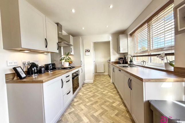 17, Cruck Barn Road, Sheffield photo 2