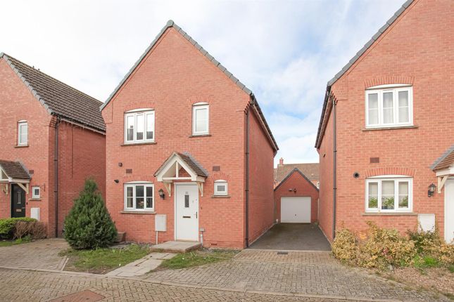 Detached house to rent in Rookery Court, Didcot