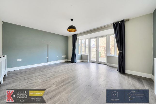 6, Fox Brook, St. Neots photo 4