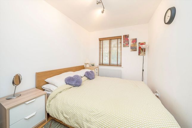 195B, Lanark Road, London photo 4