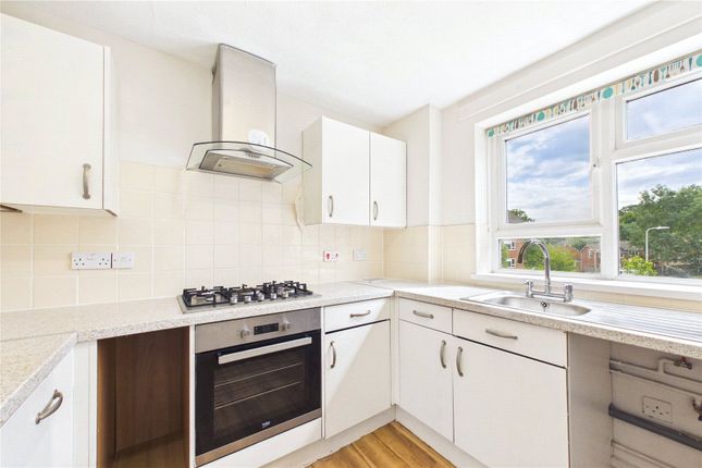 MARKETING CARD, 43, Hunters Hill, Reading photo 2