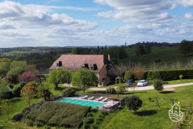 Thumbnail Property for sale in Hautefort, Aquitaine, 24390, France