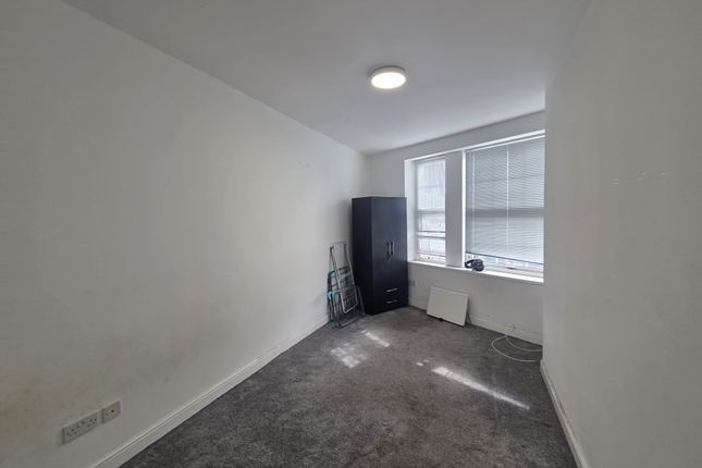 205b, Hamlet Court Road, Westcliff-on-Sea photo 3