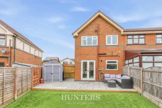 18, St. Dominics Way, Alkrington, Middleton photo 2