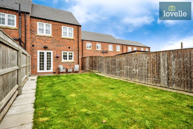 13, Gibson Way, Manby photo 2