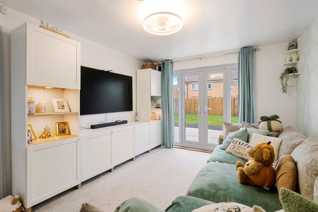 5 Blackbird Avenue, Knaresborough photo 3