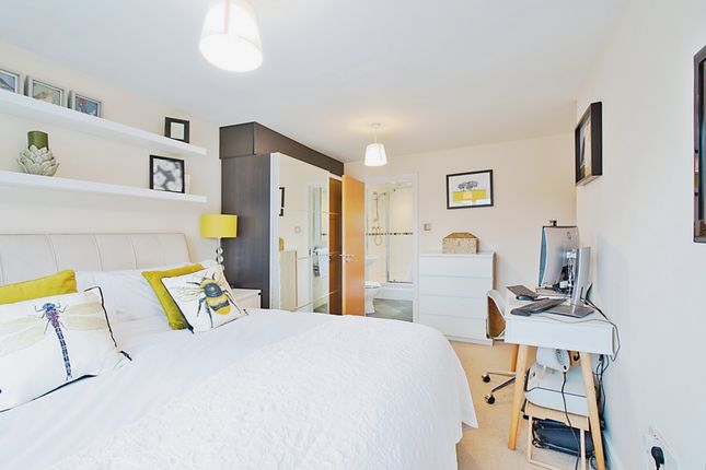 Penthouse for sale in Bath Road, Worcester