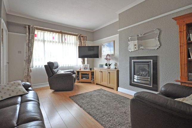 10, Maesglas Crescent, Newport photo 3