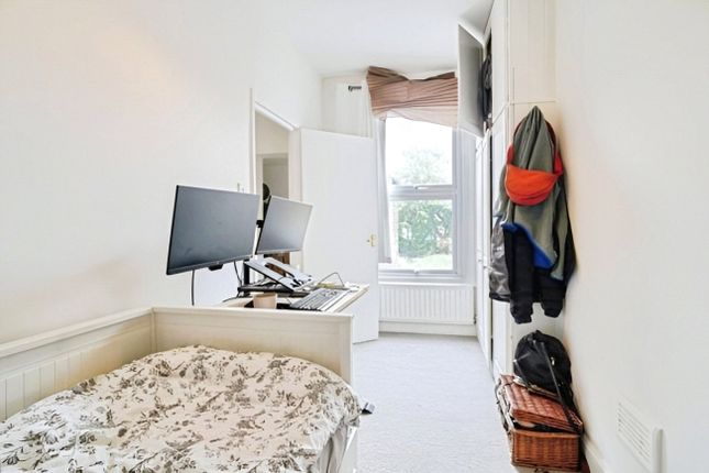 Flat 2, 22, Romola Road, London photo 3