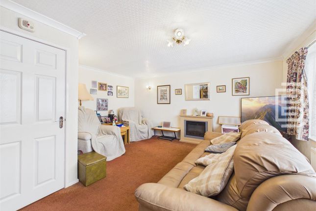3, Cunningham Way, Rugby photo 3