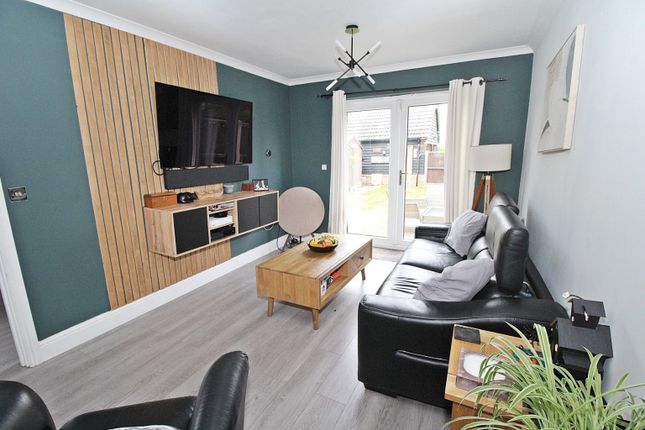 59 High Street, Greenfield, Bedfordshire photo 2