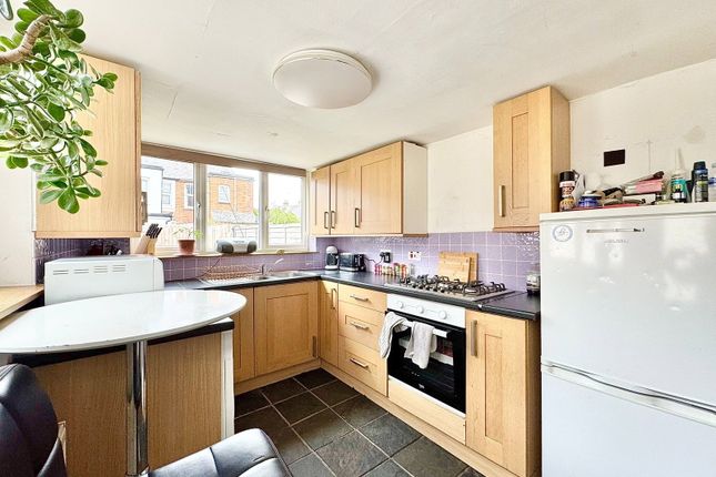37, Gibbs Road, Banbury photo 3
