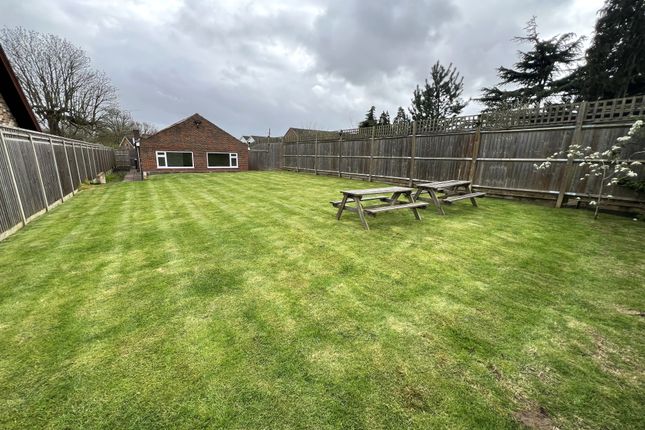Detached bungalow to rent in Church Lane, Trottiscliffe, West Malling