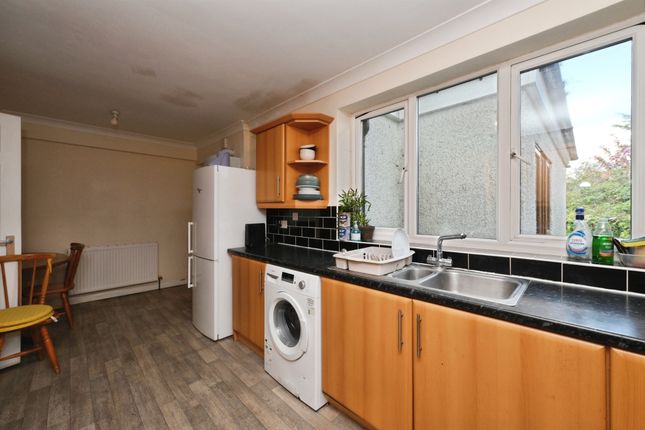 1a, Tower Road, Ware photo 3