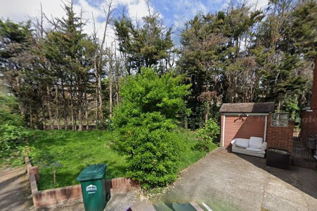 Studio house on 45, Land adjoining Staines Road East, Sunbury, £170,000