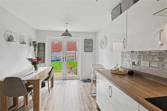 5, Hamlett Close, Honiton photo 4